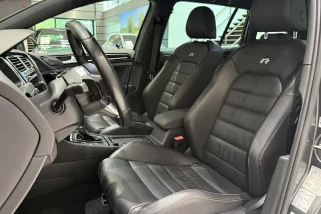 Volkswagen Golf (2019) thumbnail 6