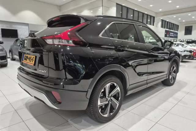 Mitsubishi Eclipse Cross (2021) thumbnail 2