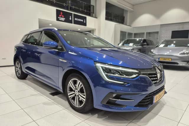 Renault Mégane (2022) thumbnail 5
