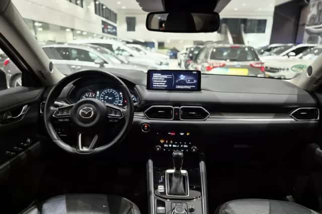 Mazda CX-5 (2022) thumbnail 3
