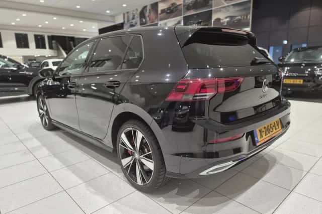 Volkswagen Golf (2021) thumbnail 6