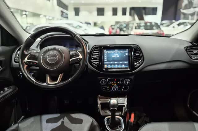 Jeep Compass (2020) thumbnail 3