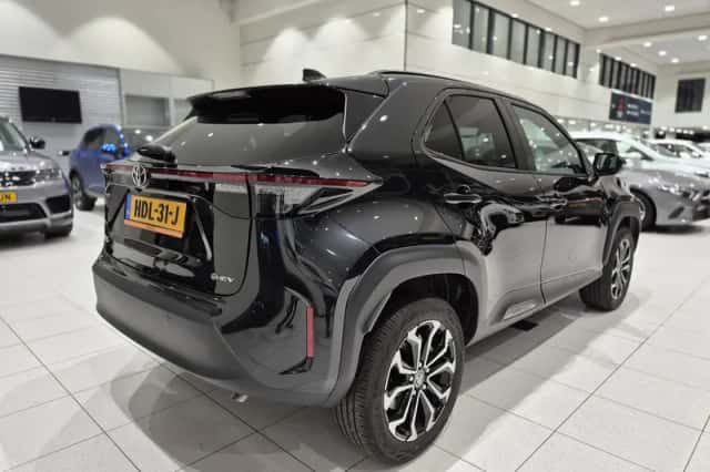 Toyota Yaris Cross (2024) thumbnail 2