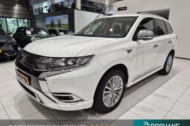 Mitsubishi Outlander (2021) thumbnail 1