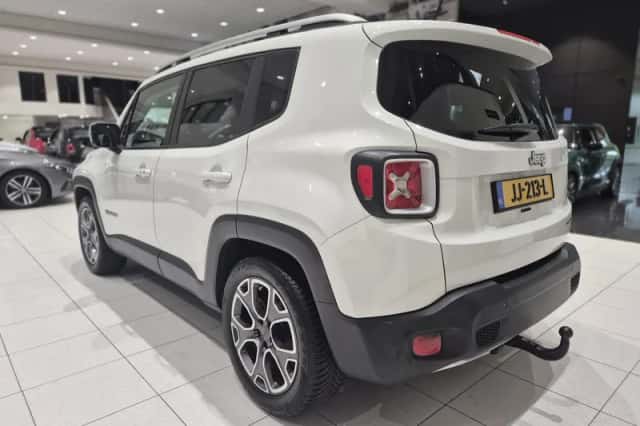 Jeep Renegade (2016) thumbnail 6