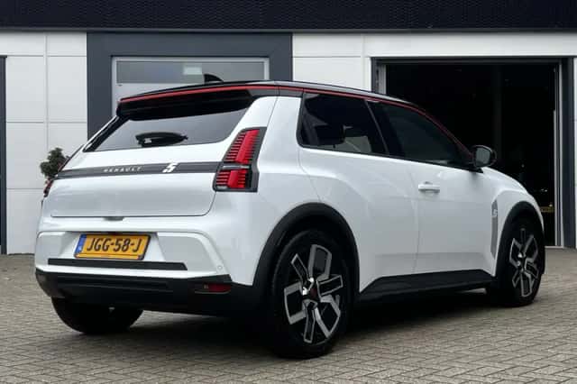 Renault 5 (2025) thumbnail 2