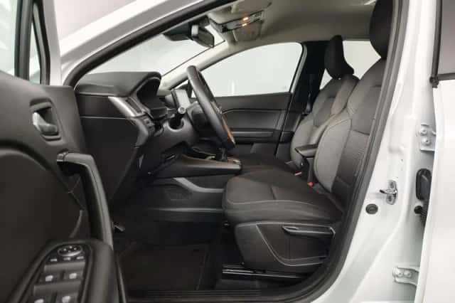 Renault Captur (2021) thumbnail 6