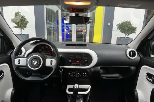 Renault Twingo (2015) thumbnail 3