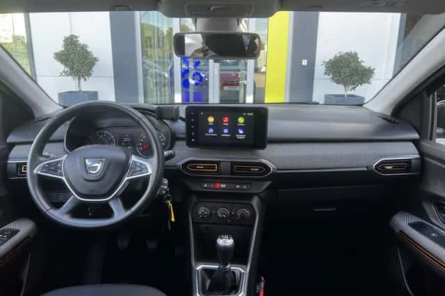 Dacia Sandero (2022) thumbnail 3