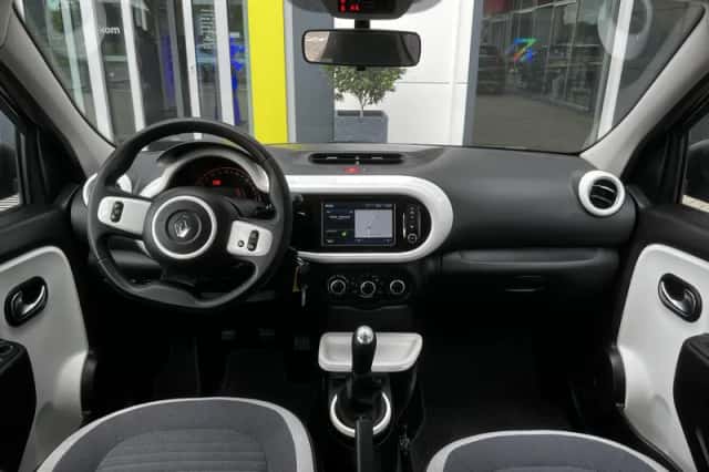 Renault Twingo (2016) thumbnail 3