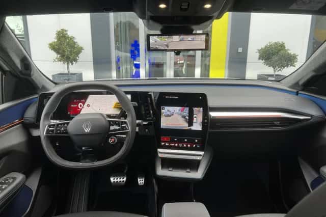 Renault Scenic E-Tech (2026) thumbnail 3