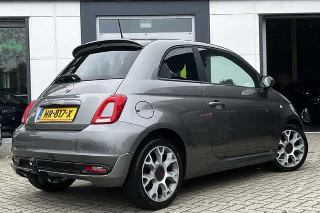 Fiat 500 (2017) thumbnail 2