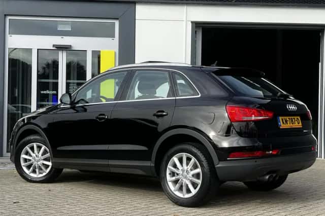 Audi Q3 (2016) thumbnail 6