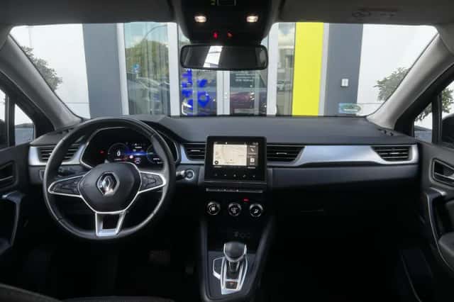 Renault Captur (2021) thumbnail 3