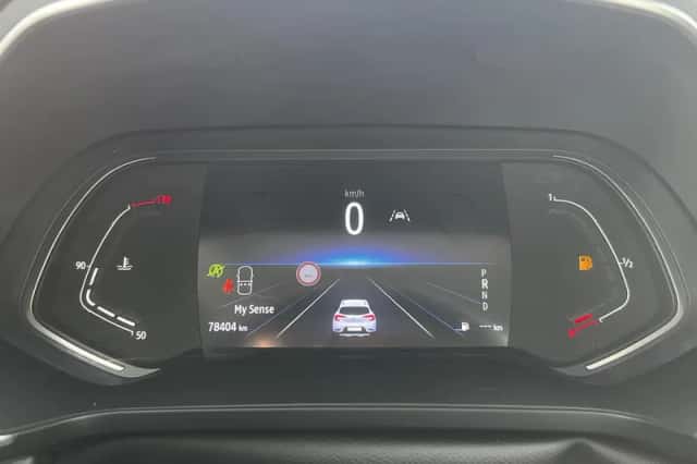 Renault Captur (2021) thumbnail 4