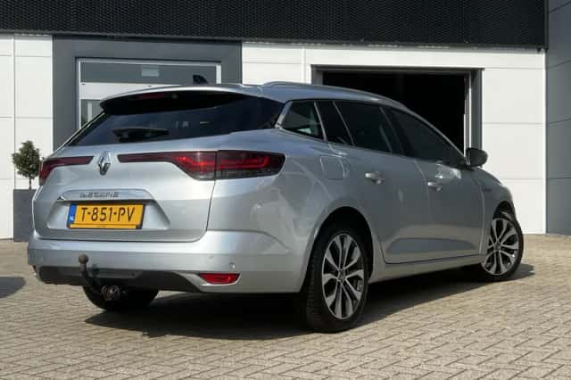 Renault Mégane (2023) thumbnail 2