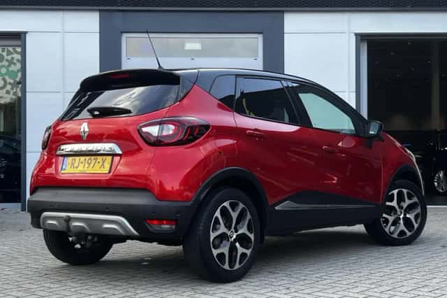 Renault Captur (2017) thumbnail 2