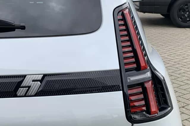 Renault 5 (2026) thumbnail 4