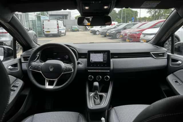 Renault Clio (2025) thumbnail 3