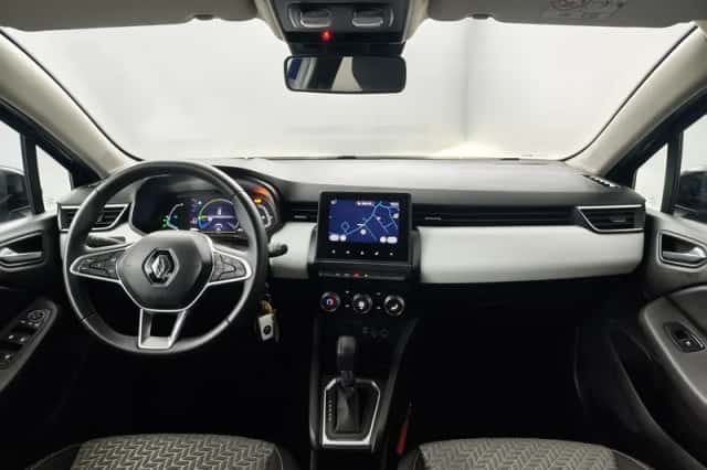 Renault Clio (2023) thumbnail 3