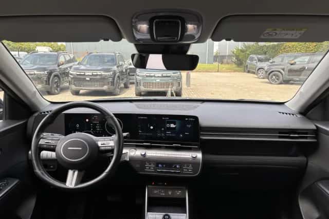 Hyundai Kona (2024) thumbnail 2
