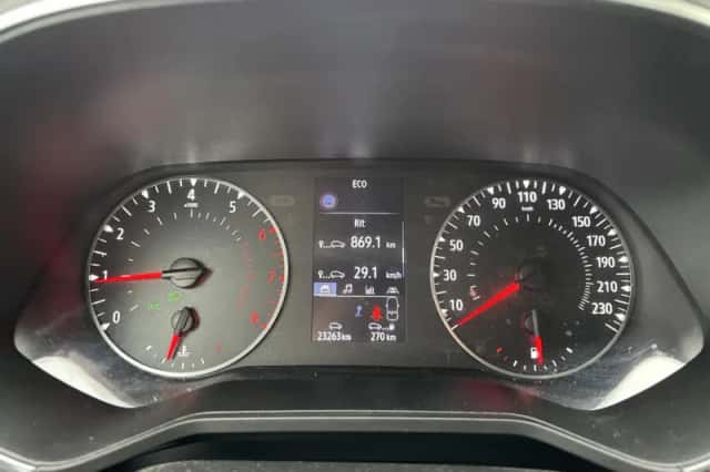 Renault Clio (2021) thumbnail 4