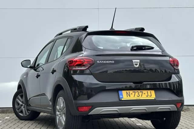 Dacia Sandero Stepway (2021) thumbnail 6