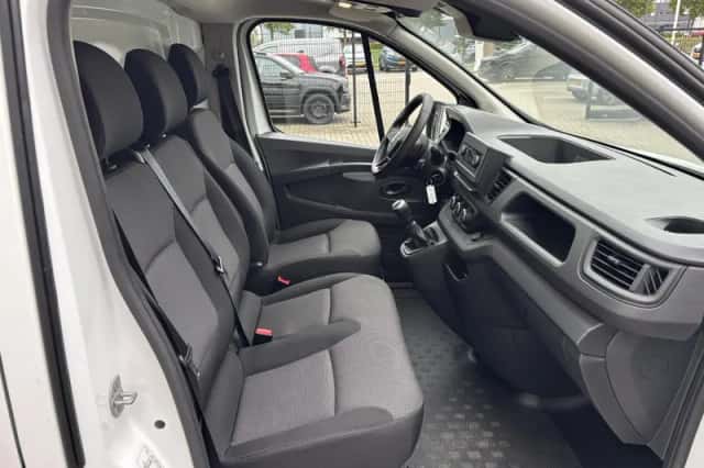 Renault Trafic (2024) thumbnail 6