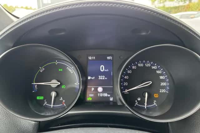 Toyota C-HR (2021) thumbnail 4
