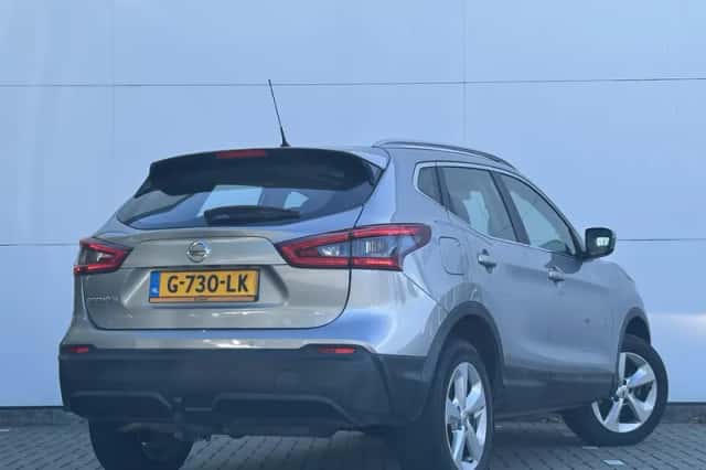 Nissan Qashqai (2019) thumbnail 2
