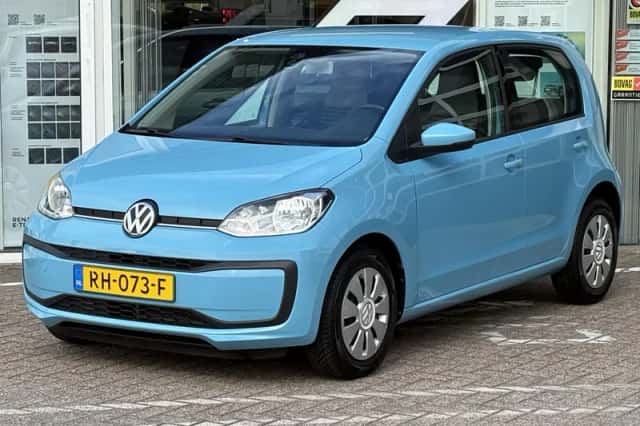 Volkswagen Up! (2017) thumbnail 5