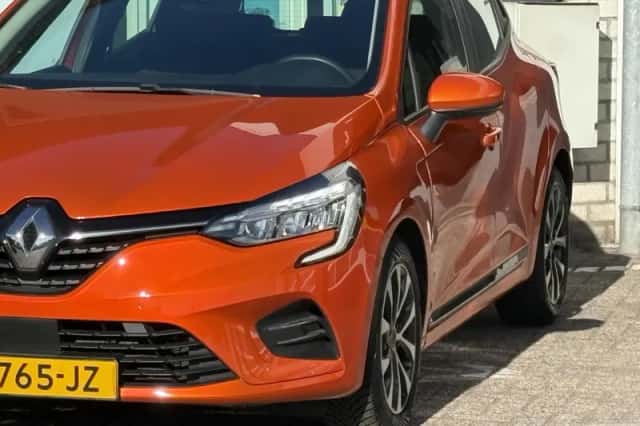 Renault Clio (2020) thumbnail 6