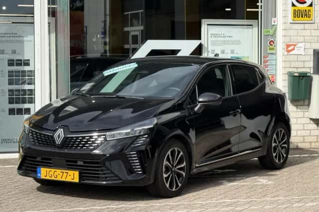 Renault Clio (2025) thumbnail 2