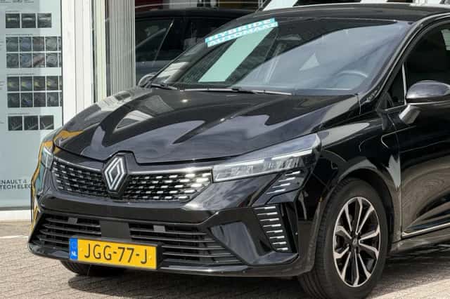 Renault Clio (2025) thumbnail 3