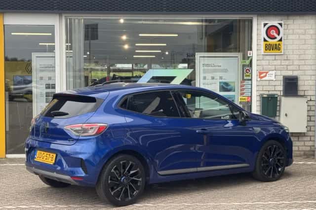 Renault Clio (2025) thumbnail 2
