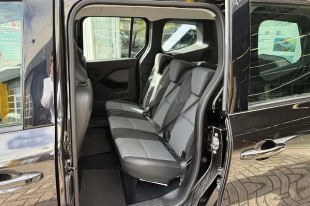Renault Kangoo (2021) thumbnail 5