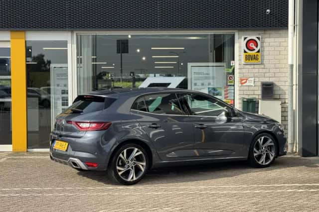 Renault Mégane (2017) thumbnail 2