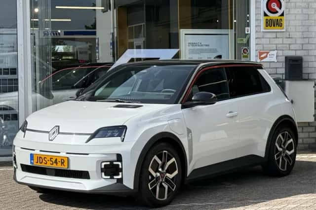 Renault 5 (2025) thumbnail 2