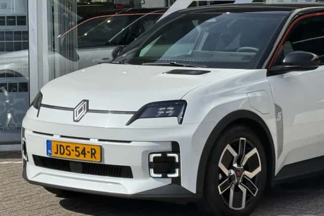 Renault 5 (2025) thumbnail 6