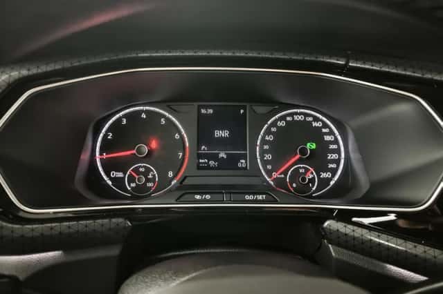 Volkswagen T-Cross (2021) thumbnail 4