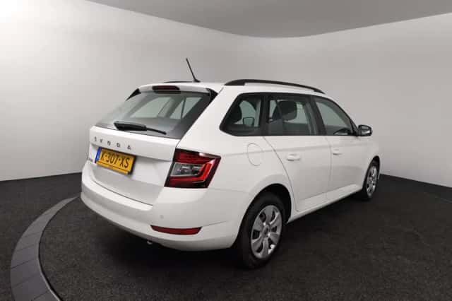 Škoda Fabia (2021) thumbnail 2