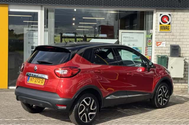Renault Captur (2017) thumbnail 2