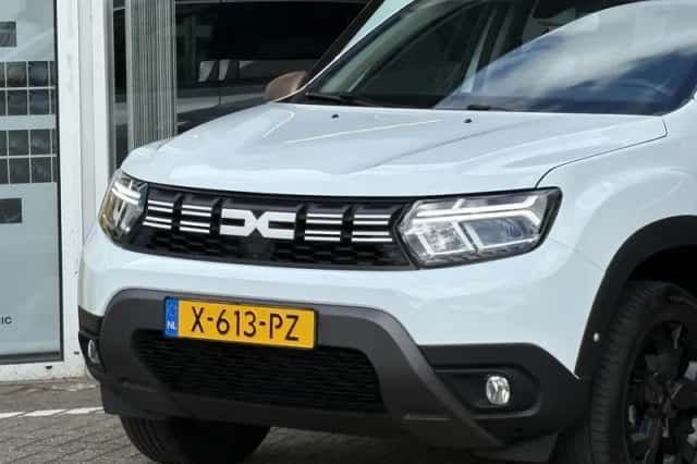 Dacia Duster (2024) thumbnail 5