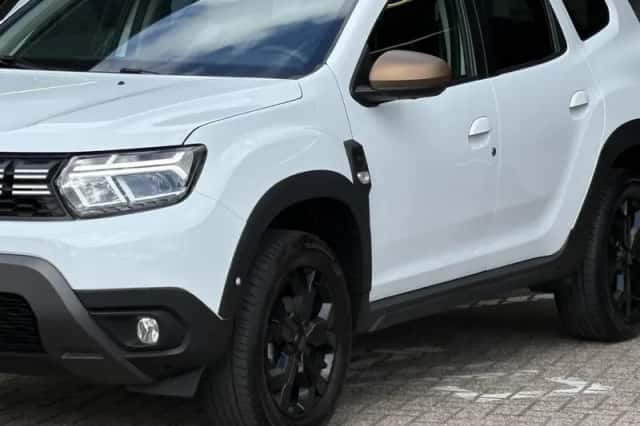 Dacia Duster (2024) thumbnail 6