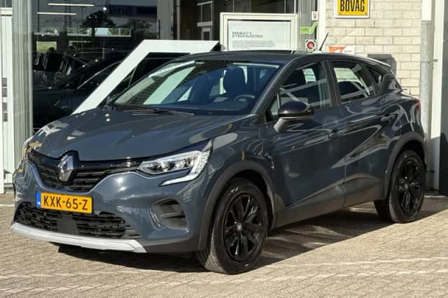 Renault Captur (2021) thumbnail 2