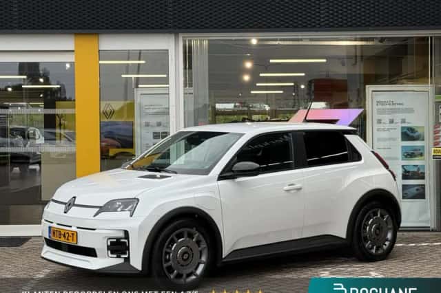 Renault 5 (2025) thumbnail 1
