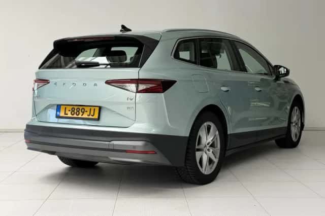 Škoda Enyaq (2021) thumbnail 2
