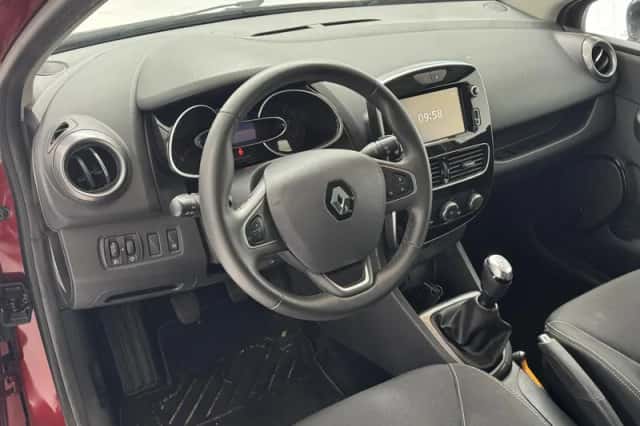 Renault Clio (2017) thumbnail 3