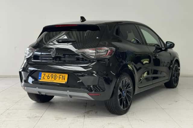 Renault Clio (2024) thumbnail 2