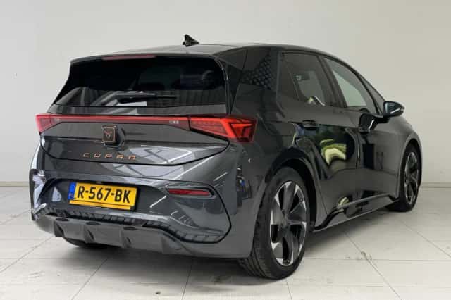 CUPRA Born (2022) thumbnail 2